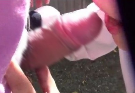 コスプレして野外で騎乗位