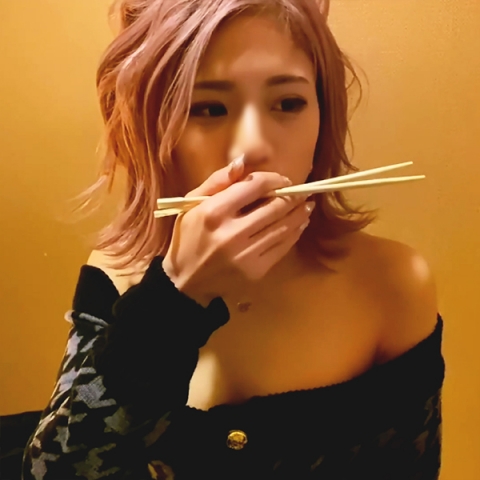 意外と性に真面目な激かわピンクギャル少女 ちっちゃいけど敏感な乳首と無毛おまんこ 中出し2発