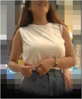 【街撮り動画Part23】美巨乳揺れ女子大生