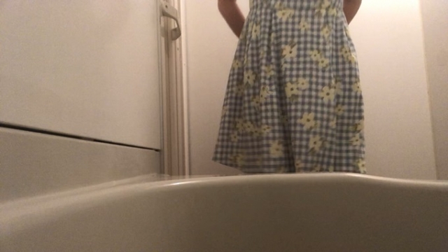 【オリジナル動画】変態JD　S美のおしっこ遊び　【無】