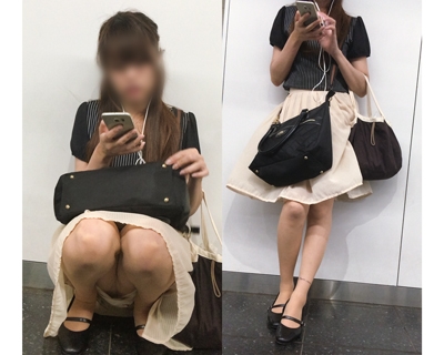 何故かしゃがんでパンツ丸見えになってしまう美人OL【音有り】