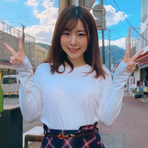 【公衆便所＆車内で手コキフェラ抜き】出会い系ゲットの鬼カワ22歳フリーターに手コキ交渉から生ハメできるかチャレンジ①【個撮】