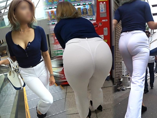 【フルHD 高画質】巨乳美女の暴れ狂うプルプルおっぱいが激ヤバ！！驚愕の『乳ユレ』は最高レベル！！
