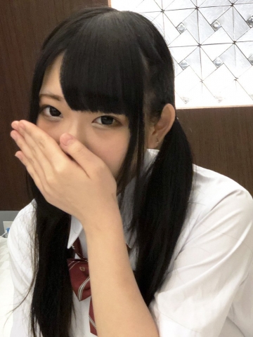 黒髪美乳Eカップ20才優里ちゃんが顔出しで！童顔◯リ◯リな優里ちゃんに最後は中出し！
