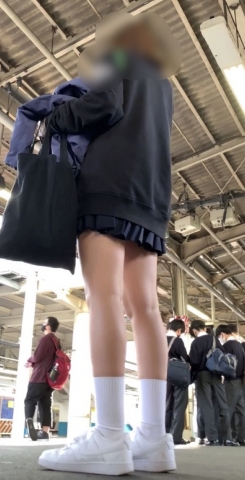 JK 生足 パンチラ 42
