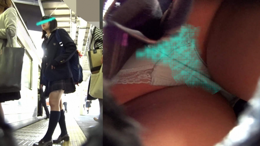パンチラ小人目線☆☆（pa-to476)［電車編]