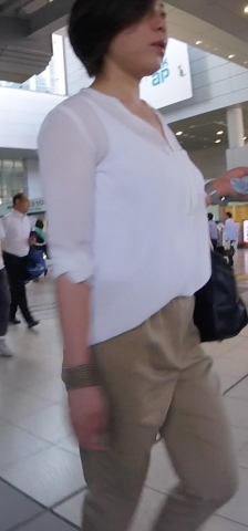 美人女将さん私服巨乳