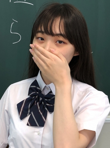 3年D組さくらちゃん！えくぼが可愛いさくらちゃんとレッツゲーム！