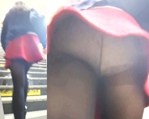 パンチラ盗撮 女子大生 超ミニスカ黒タイツの中の白パンツが超丸見え