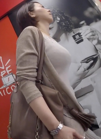 美巨乳美人OL（水野美紀似）