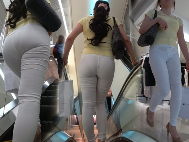 【高画質】完璧な桃尻！！真空NP白スキニー＆Ⅴバックの奇跡のコラボ！…というか、こういう下着ってクロッチ無いんかな…(・・?