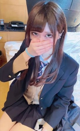 【個撮】都立バレー部③色白スレンダー巨乳美形　モ●ル活動自粛の副業セックスして…